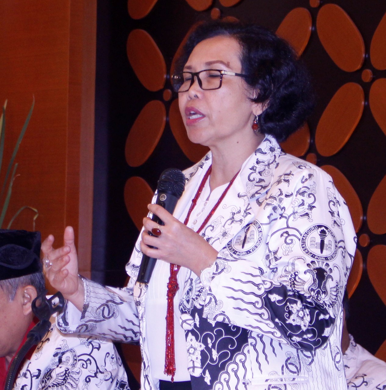Janji Terus Perjuangkan Guru Honorer K2