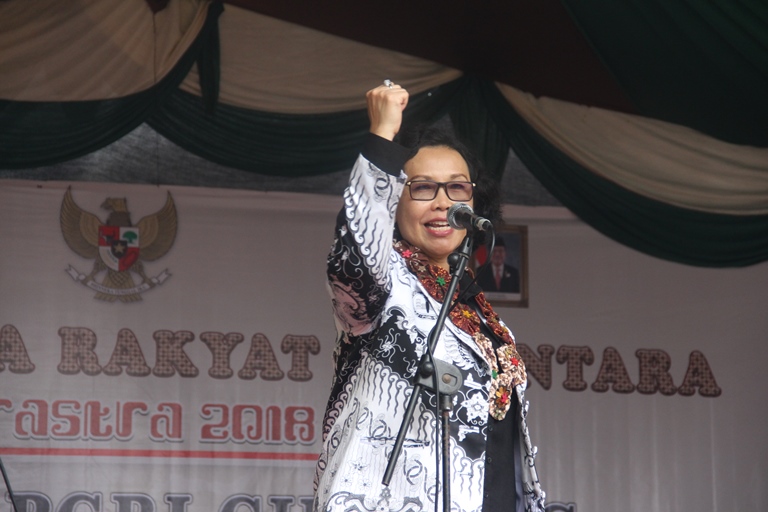 FARASTRA SMA Plus PGRI Cibinong, Ketua Umum PB PGRI Takjub