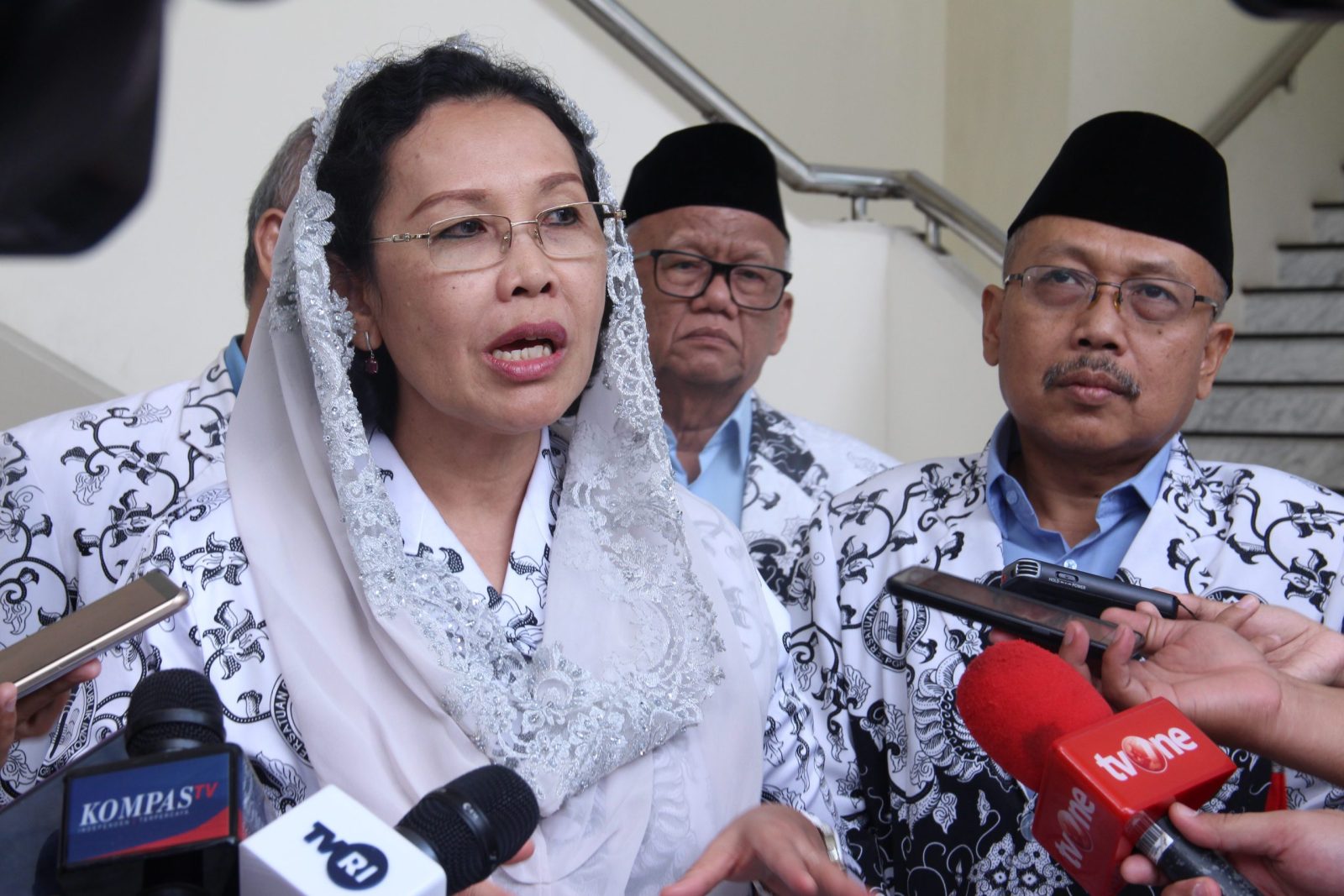 PERNYATAAN SIKAP PGRI TERKAIT PROGRAM ORGANISASI PENGGERAK KEMENDIKBUD RI