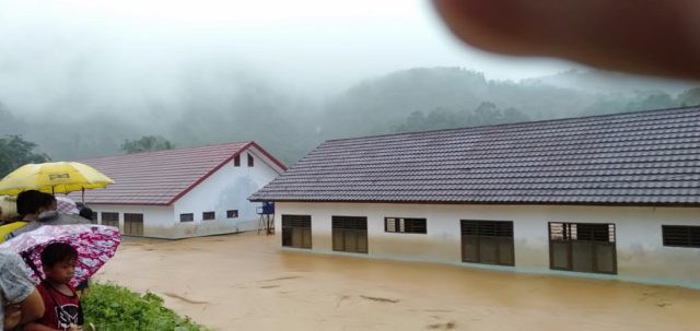 PGRI Apresiasi Kemendikbud Beri Tunjangan Khusus Guru Terdampak Banjir