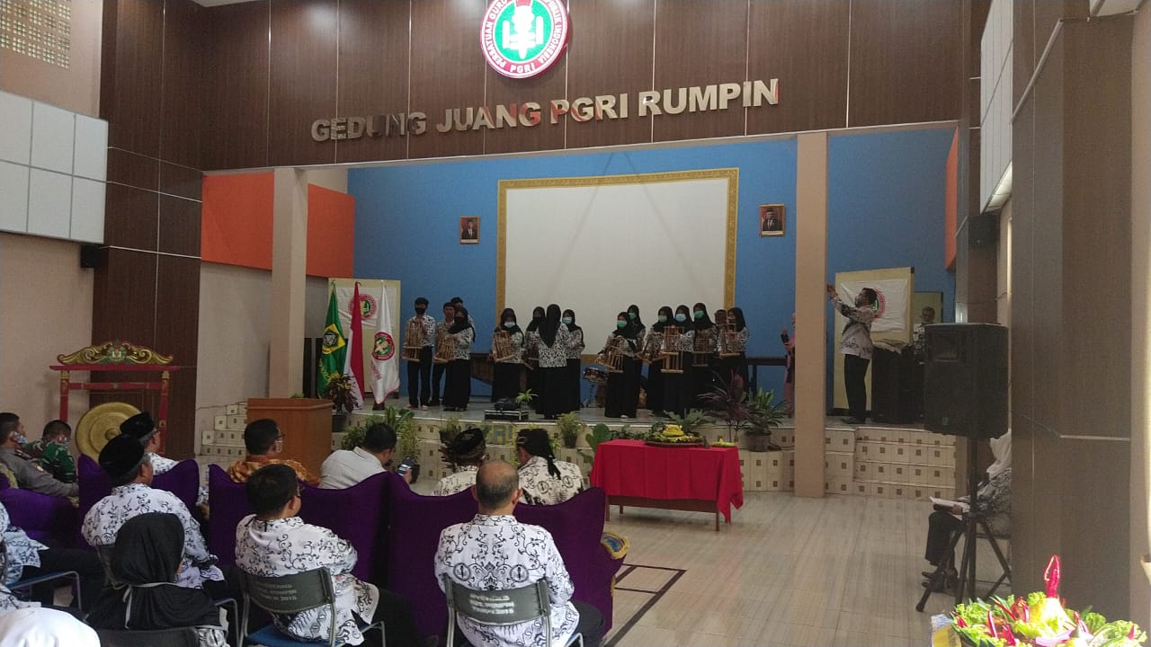 PGRI Cabang Rumpin Memiliki Gedung Juang