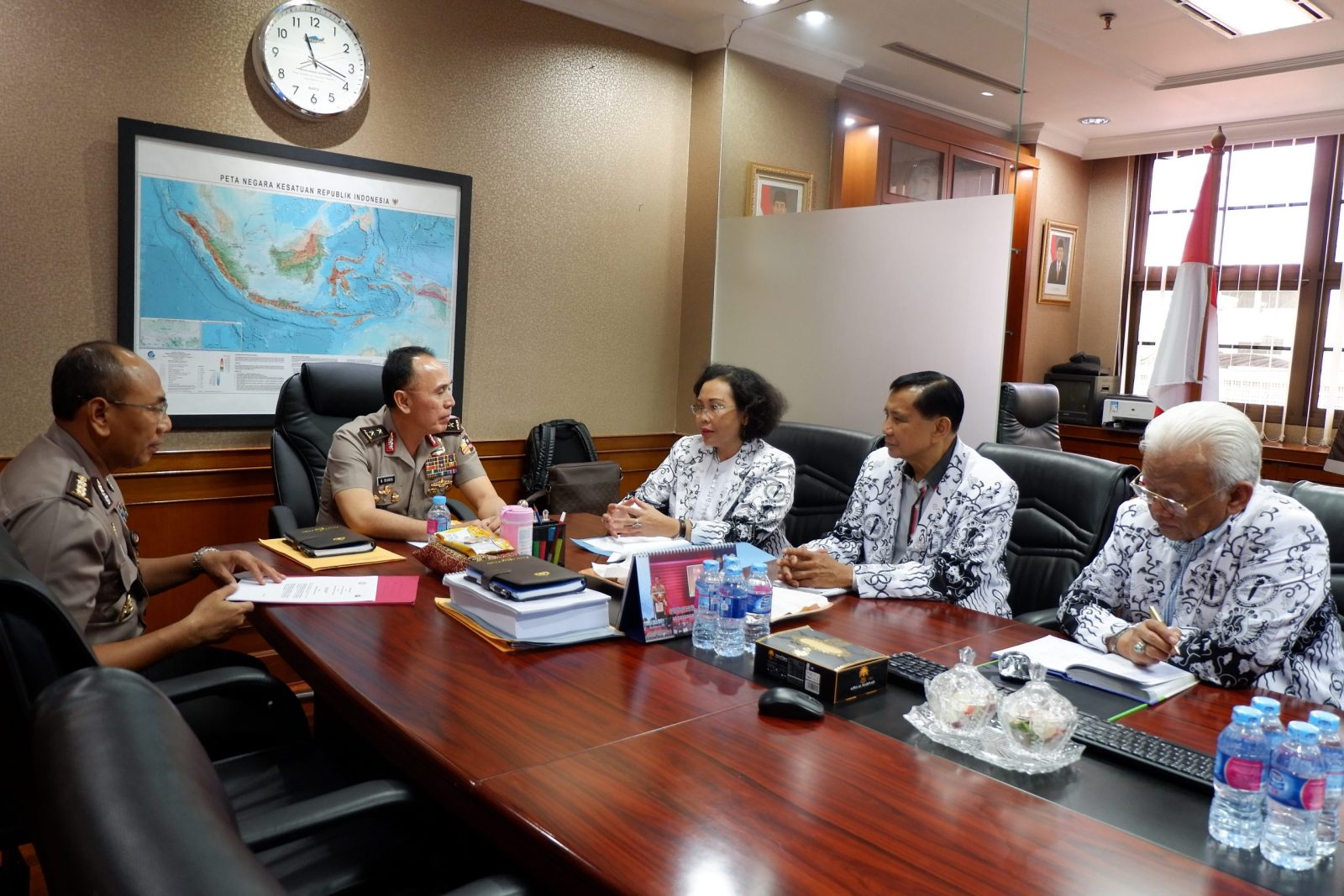 Penandatanganan Pedoman Kerjasama antara Persatuan Guru Republik Indonesia dengan Kepolisian Negara Republik Indonesia