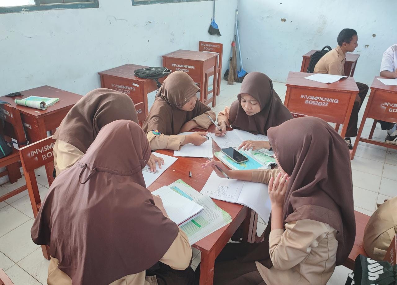 MERDEKA BELAJAR BUKAN MERDEKA MENGAJAR